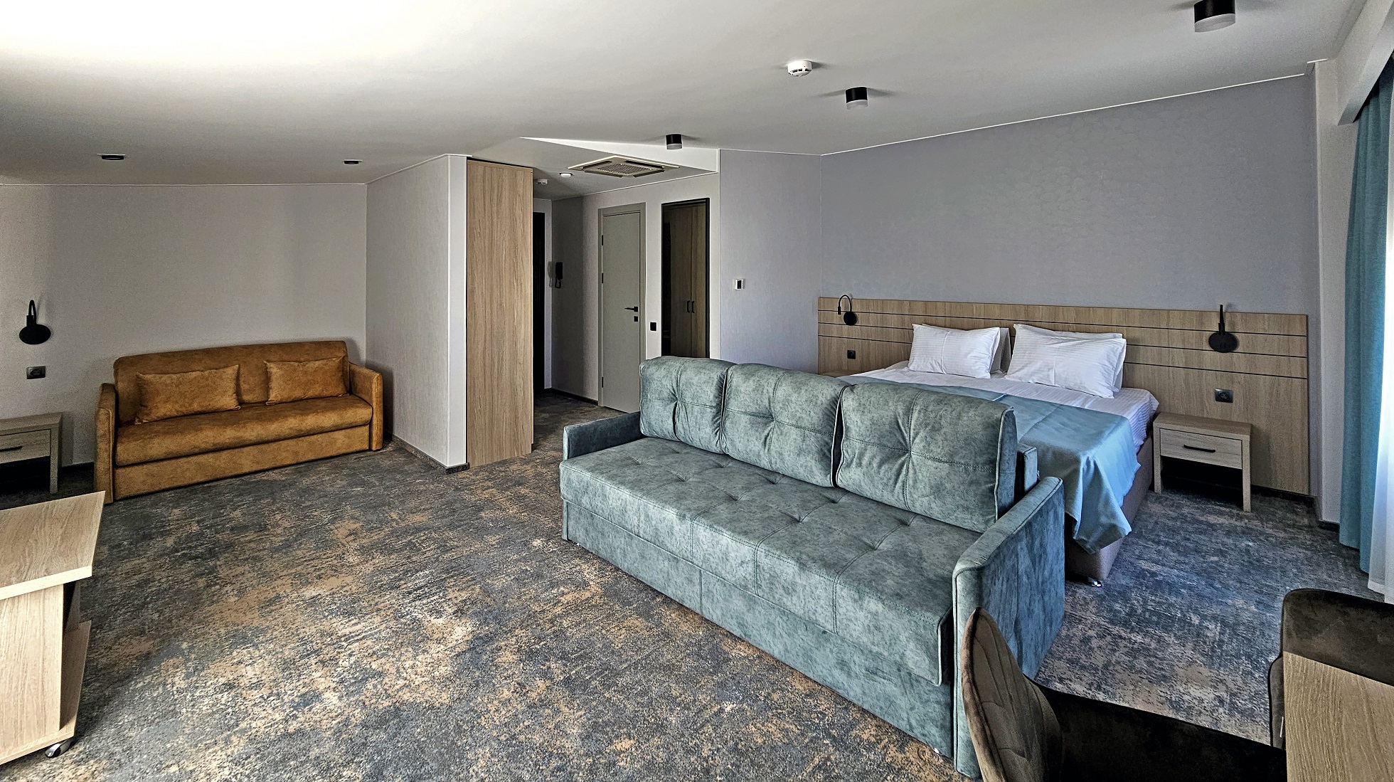 Отель  Петровский